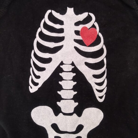 Halloween new born onepiece bodysuit NWOT - Picture 2 of 2